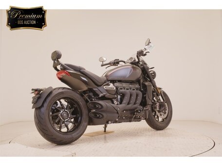 2026 Triumph Rocket III, чёрный, 2800000 рублей, вид 3