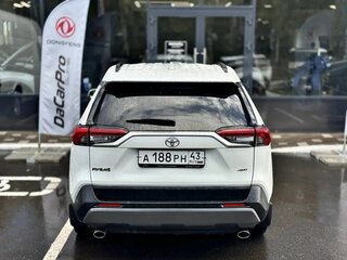 2019 Toyota RAV4 V (XA50), белый, 2980000 рублей, вид 5