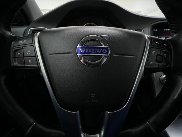 2016 Volvo S60 II Рестайлинг, серебристый, 1350000 рублей - вид 15