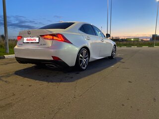2018 Lexus IS 300 III Рестайлинг, белый, 2830000 рублей, вид 4