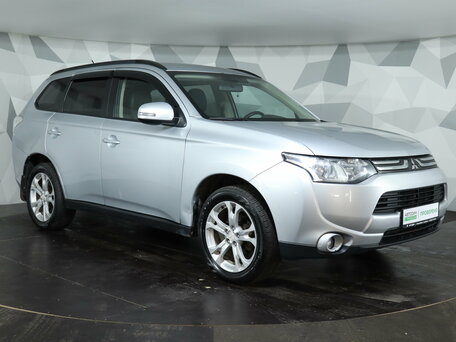 2013 Mitsubishi Outlander III, серебристый, 1149000 рублей, вид 3