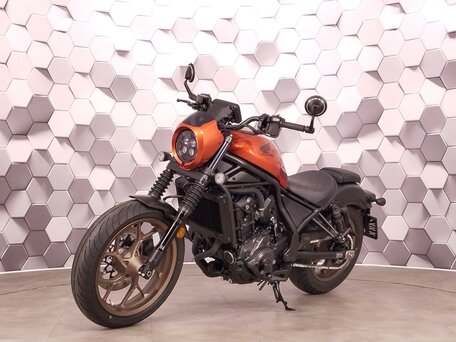 2026 Honda CMX 1100 Rebel, оранжевый, 1377000 рублей, вид 2