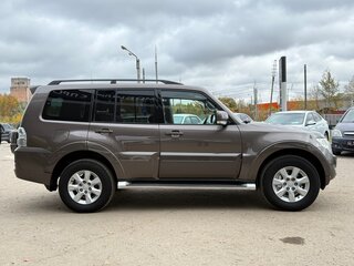 2011 Mitsubishi Pajero IV, коричневый, 2150000 рублей, вид 5