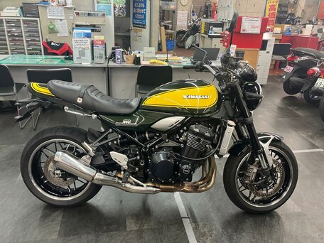 2024 Kawasaki Z 900RS, зелёный, 1099000 рублей, вид 2