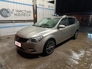 2010 Kia Ceed I Рестайлинг, серебристый, 750000 рублей, вид 3