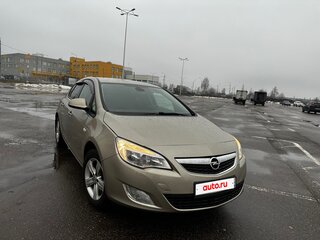 2011 Opel Astra J, бежевый, 650000 рублей, вид 2
