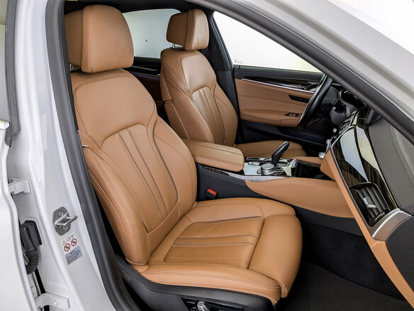 2021 BMW 5 серии 520i VII (G30/G31/G38) Рестайлинг, белый, 4350000 рублей - вид 23