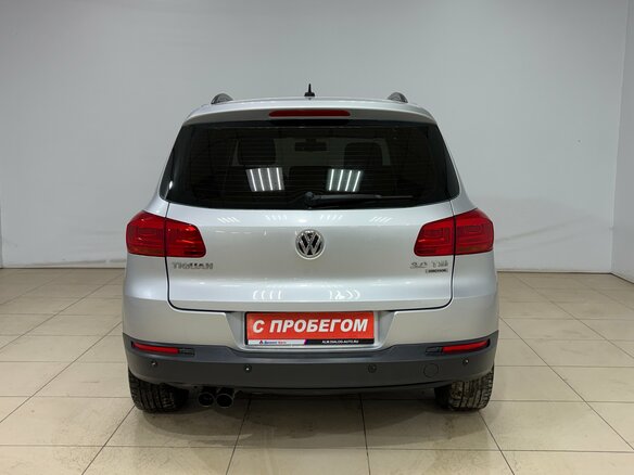 2011 Volkswagen Tiguan I Рестайлинг, серебристый, 1230000 рублей - вид 4