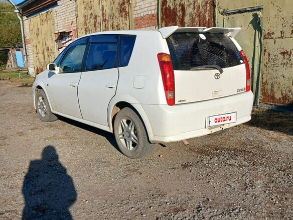 2002 Toyota Opa I Рестайлинг, белый, 380000 рублей - вид 3