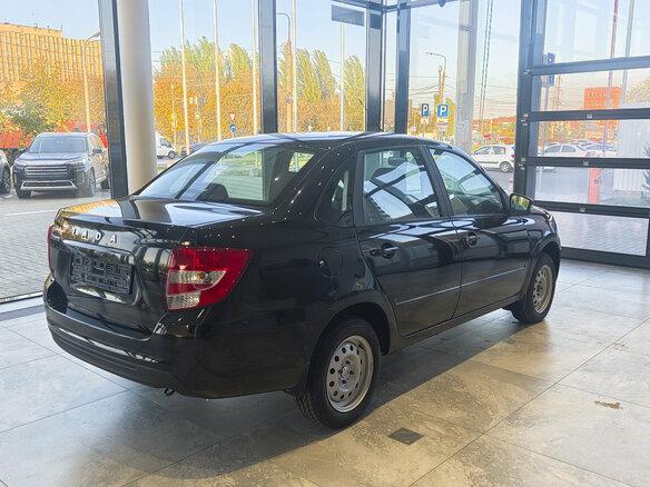 2026 Lada (ВАЗ) Granta I Рестайлинг, чёрный, 1780000 рублей - вид 5