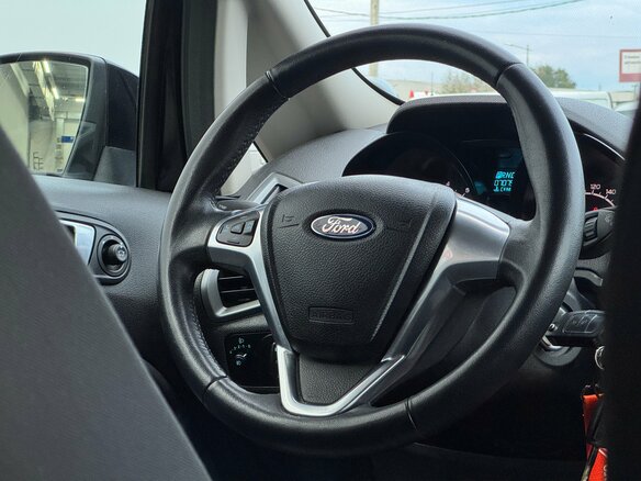 2014 Ford EcoSport II, чёрный, 1150000 рублей - вид 10