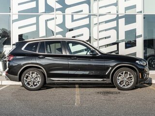 2022 BMW X3 30i xDrive III (G01) Рестайлинг, чёрный, 4400000 рублей, вид 3
