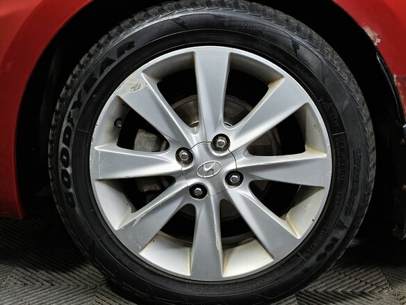 2011 Hyundai Solaris I, красный, 569000 рублей - вид 8