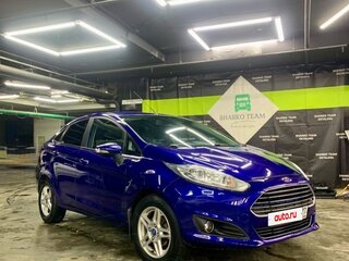 2015 Ford Fiesta Mk6 Рестайлинг, синий, 675000 рублей, вид 1