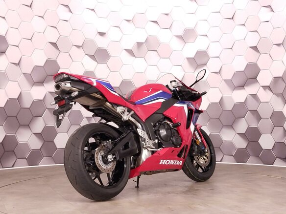 2021 Honda CBR 600RR, красный, 1199000 рублей - вид 6