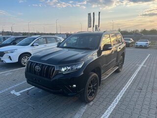 2021 Toyota Land Cruiser Prado 150 Series Рестайлинг 3, чёрный, 6100000 рублей, вид 1