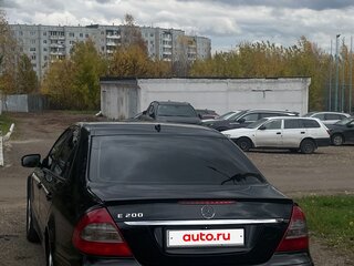 2007 Mercedes-Benz E-Класс 200 NGT III (W211, S211) Рестайлинг, чёрный, 825000 рублей, вид 3