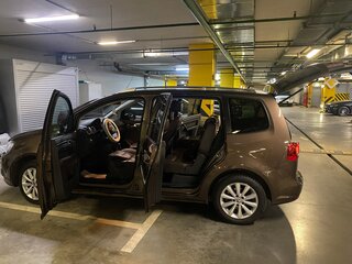 2012 Volkswagen Touran I Рестайлинг 2, коричневый, 1350000 рублей, вид 3