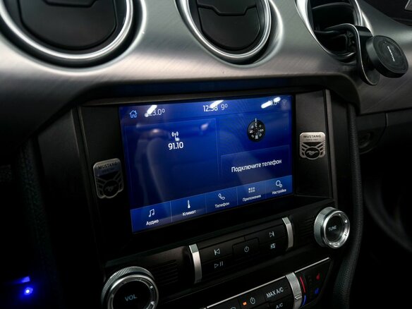 2019 Ford Mustang VI Рестайлинг, синий, 3200000 рублей - вид 17