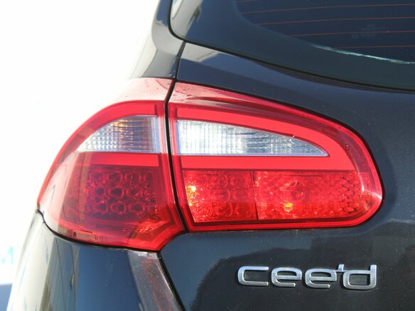 2016 Kia Ceed II Рестайлинг, чёрный, 1485000 рублей - вид 7