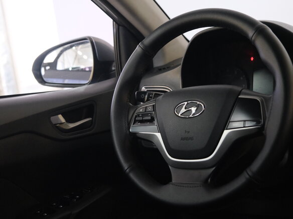 2019 Hyundai Solaris II, серый, 1159000 рублей - вид 11