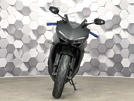 2024 Honda CBR 650R, чёрный, 1177000 рублей, вид 5