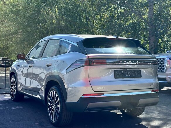 2026 Geely Galaxy M7, серый - вид 28