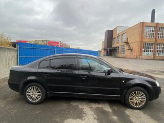 2003 Skoda Superb I, чёрный, 400000 рублей, вид 4