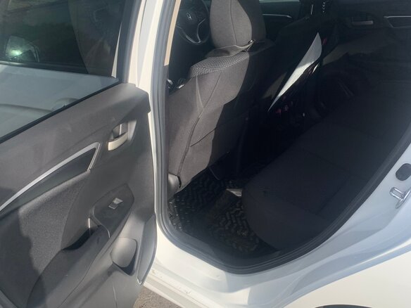 2019 Honda Fit III Рестайлинг, белый, 1275000 рублей - вид 26