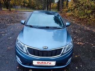 2013 Kia Rio 5-speed III, голубой, 850000 рублей, вид 1