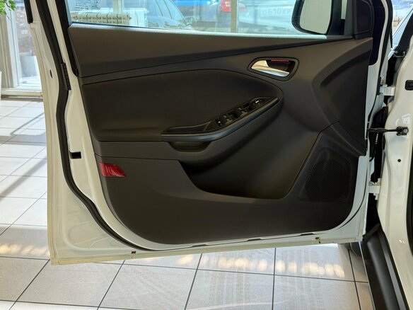 2014 Ford Focus III, белый, 1050000 рублей - вид 13