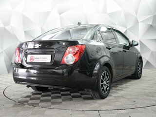 2013 Chevrolet Aveo II, чёрный, 485000 рублей, вид 3