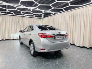 2014 Toyota Corolla XI (E160, E170, E180), серебристый, 1329000 рублей, вид 4