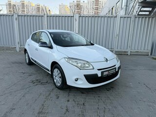 2010 Renault Megane III, белый, 529000 рублей, вид 3
