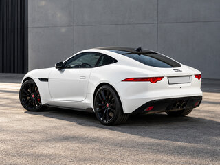 2017 Jaguar F-Type I Рестайлинг, белый, 4499000 рублей, вид 3