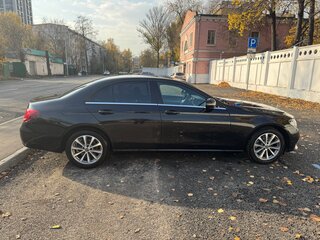 2019 Mercedes-Benz E-Класс 200 V (W213, S213, C238), чёрный, 3190000 рублей, вид 3