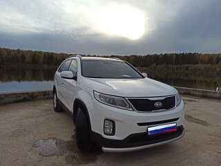 2015 Kia Sorento II Рестайлинг, белый, 1830000 рублей, вид 2
