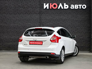 2014 Ford Focus III, белый, 930000 рублей, вид 4