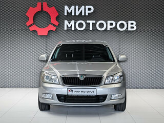 2011 Skoda Octavia DSG7 II (A5) Рестайлинг, серебристый, 699000 рублей, вид 2