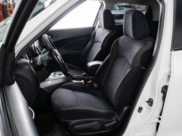 2011 Nissan Juke I, белый - вид 9