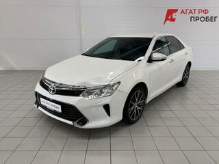 2015 Toyota Camry VII (XV50) Рестайлинг, белый, 1950000 рублей, вид 1