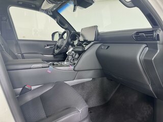 2026 Toyota Land Cruiser 300 Series, белый, 16990000 рублей, вид 5