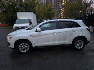 2013 Mitsubishi ASX I Рестайлинг, белый, 1500000 рублей, вид 3