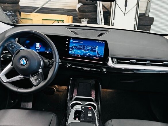 2023 BMW X1 Long 20Li sDrive III (U11/U12), белый, 2800000 рублей - вид 4