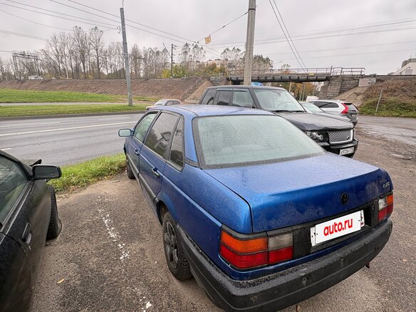 1988 Volkswagen Passat B3, синий, 90000 рублей - вид 5
