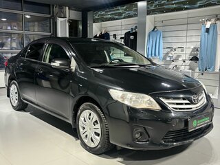 2013 Toyota Corolla X (E140, E150) Рестайлинг, чёрный, 1050000 рублей, вид 2