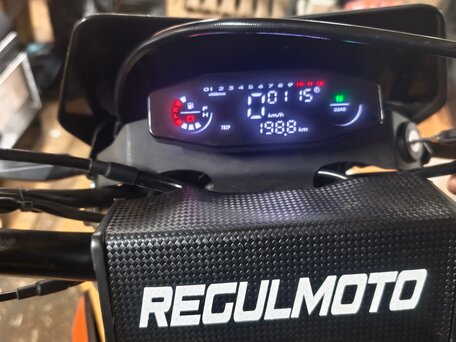 2026 Regulmoto CR-Z 300, оранжевый, 140000 рублей, вид 4