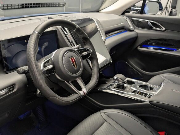 2025 Hongqi HS3, чёрный, 3857090 рублей - вид 10