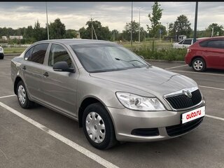 2011 Skoda Octavia II (A5) Рестайлинг, серый, 830000 рублей, вид 3