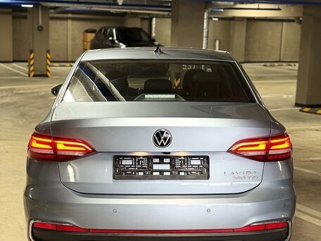 2023 Volkswagen Lavida III Рестайлинг, голубой, 1620000 рублей, вид 3
